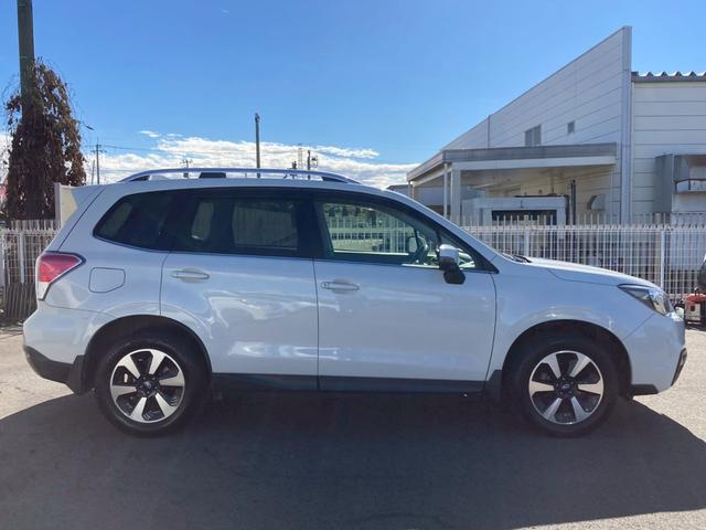 フォレスター X-ブレイク アイサイト/ルーフレール/ナビAVIC-RZ09/バックカメラ/フルセグTV/BLUETOOTH/ビルトインETC/電動ハーフレザーシート/シートヒーター/LED/フォグ/パドルシフト/記録簿/保証書(7枚目)