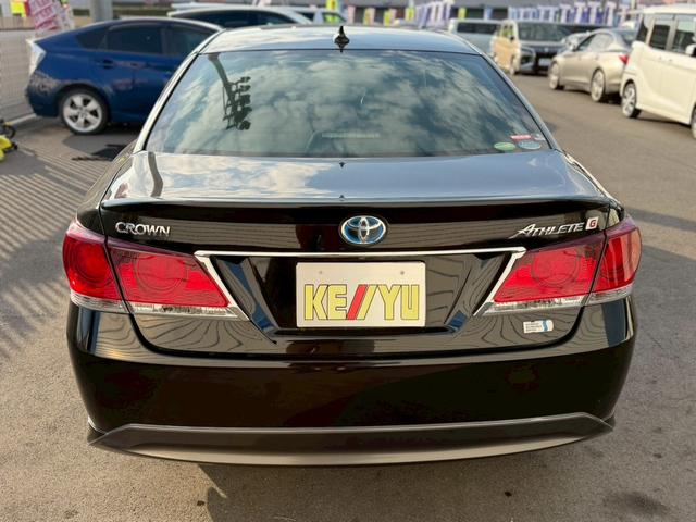 クラウンハイブリッド アスリートＧ　禁煙／トヨタセーフティセンス／９インチナビ／フルセグＴＶ／ＥＴＣ／バックカメラ／ＢＬＵＥＴＯＯＴＨ／純正ドラレコ／クルコン／電動黒革シート／ＬＥＤ／フォグ／盗難防止／スペアキー／記録簿／保証書（8枚目）