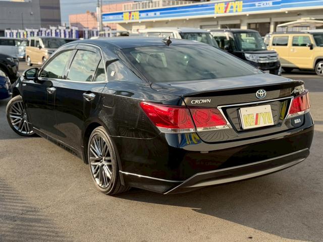 クラウンハイブリッド アスリートＧ　禁煙／トヨタセーフティセンス／９インチナビ／フルセグＴＶ／ＥＴＣ／バックカメラ／ＢＬＵＥＴＯＯＴＨ／純正ドラレコ／クルコン／電動黒革シート／ＬＥＤ／フォグ／盗難防止／スペアキー／記録簿／保証書（9枚目）