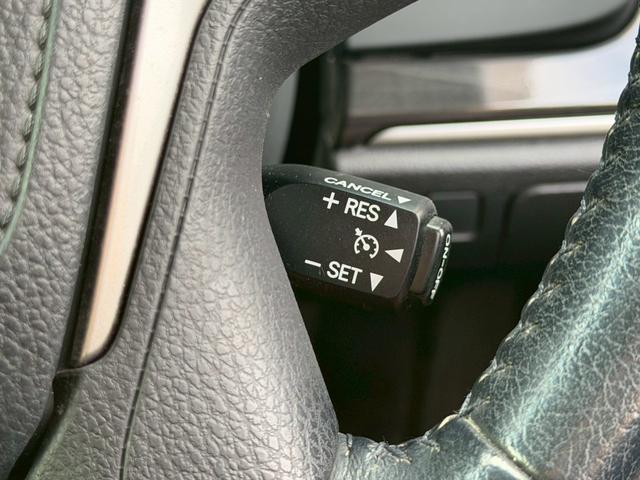 クラウンハイブリッド アスリートＧ　禁煙／トヨタセーフティセンス／９インチナビ／フルセグＴＶ／ＥＴＣ／バックカメラ／ＢＬＵＥＴＯＯＴＨ／純正ドラレコ／クルコン／電動黒革シート／ＬＥＤ／フォグ／盗難防止／スペアキー／記録簿／保証書（19枚目）