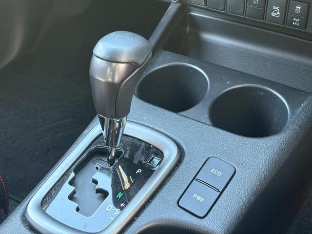 ハイラックス Ｚ　ＧＲスポーツ衝突軽減【走行１９，２５４ｋｍ◆６速ＡＴ】　【禁煙車１オーナー】【全方位カメラ◆Ｂｌｕｅｔｏｏｔｈオーディオ対応ＳＤナビ◆ミラー型ドラレコ２カメラ】トノカバー◆ＡＣＣ◆パーキングソナー◆ハーフレザー電動シート◆ＬＥＤ＆フォグ◆スペアキー◆保証書（37枚目）