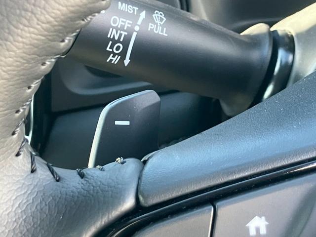WR-V Z ブラックスタイル ホンダセンシング 前後誤発進抑制機能 アダプティブクルーズ 車線逸脱警報 パーキングセンサー レザー調コンビシート パドルシフト USB LEDヘッドライト 専用17AW スマートキー パーセルカバー(18枚目)