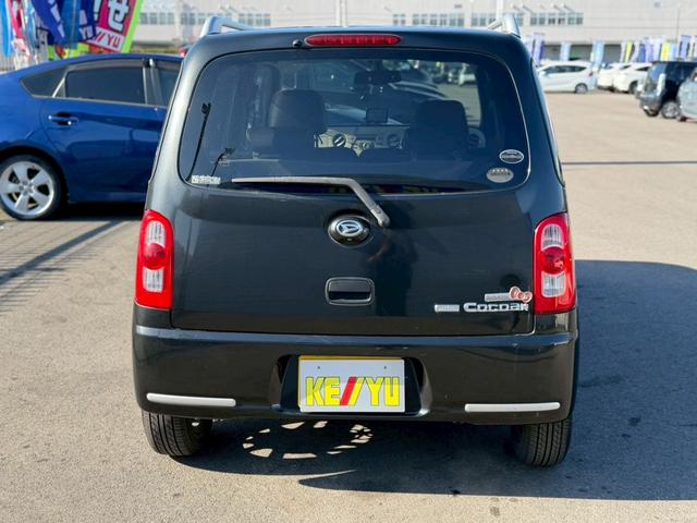 ���Ђ̓W���Ԃ͑S�ԗ��Ɏԗ���Ԑ��������f�����Ă���܂��B�C�����̗L���͖ܘ_�A�h�A���̊O�̌������̗L���܂ł��\�������������ł͖������ʂɂĂ��n�����Ă���܂���