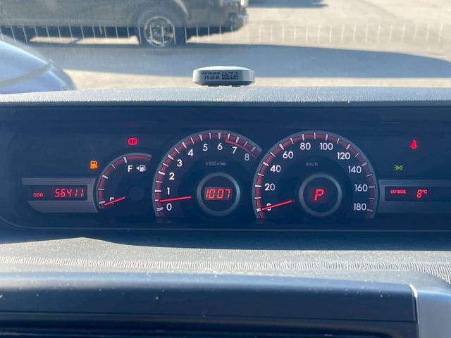 ヴォクシー ＺＳ　煌ＩＩ　禁煙／エアロ／両側電動スライドドア／７人乗り／純正ＳＤナビ／フルセグＴＶ／ＢＬＵＥＴＯＯＴＨ／バックカメラ／ＥＴＣ／オートエアコン／ＨＩＤ／フォグ／パドルシフト／マット／バイザー／プッシュスタート（13枚目）