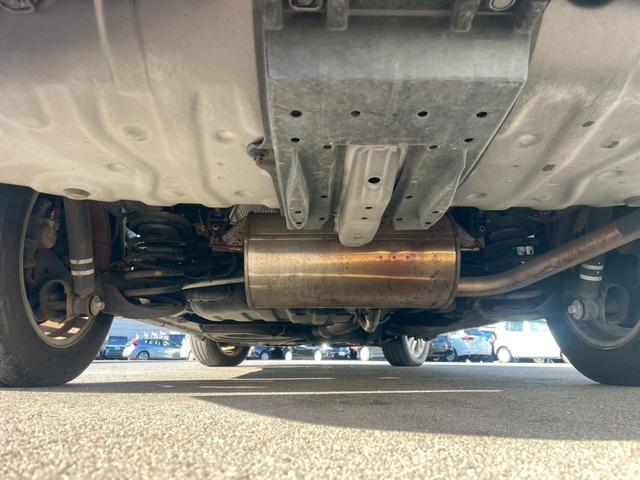 ヴォクシー ＺＳ　煌ＩＩ　禁煙／エアロ／両側電動スライドドア／７人乗り／純正ＳＤナビ／フルセグＴＶ／ＢＬＵＥＴＯＯＴＨ／バックカメラ／ＥＴＣ／オートエアコン／ＨＩＤ／フォグ／パドルシフト／マット／バイザー／プッシュスタート（33枚目）