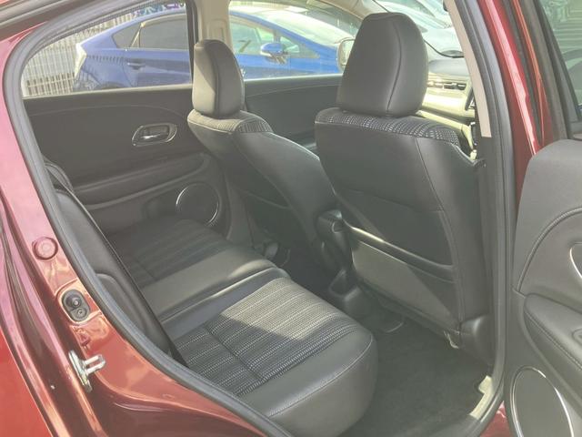 ヴェゼル ハイブリッドＺ　禁煙／あんしんパッケージ／クルコン／ナビＣＮ－Ｒ３００Ｄ／フルセグＴＶ／バックカメラ／ＥＴＣ／シートヒーター／ハーフレザー／ＬＥＤ／フォグ／パドルシフト／盗難防止／プッシュスタート／（33枚目）