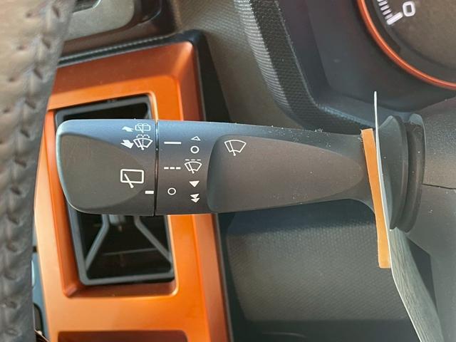 タフト Gターボ 禁煙/スマートアシスト/ルーフレール/ターボ/純正メモリーナビ/フルセグTV/全方位モニター/ETC/ソナー/シートヒーター/LED/フォグ/スペアキー/プッシュスタート/マット/バイザー/(16枚目)