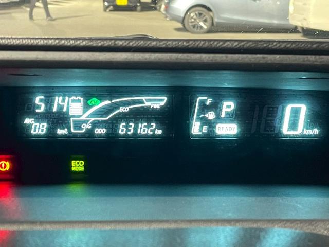 アクア Ｇ　Ｇ’ｓ　禁煙／メモリーナビＭＤＶ－Ｚ７００Ｗ／フルセグＴＶ／ＢＬＵＥＴＯＯＴＨ／ＥＴＣ／バックカメラ／２０２５年製タイヤ／純正１７インチアルミ／キーフリー／ハーフレザーシート／フォグ／記録簿／マット／バイザー（21枚目）