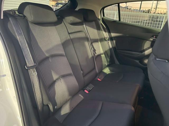 アクセラスポーツ １５Ｓ　禁煙／Ｉ－ＡＣＴＩＶＳＥＮＳＥ／８．８インチナビ／バックカメラ／ＥＴＣ／ＡＵＸ／ＵＳＢ／オートエアコン／クルコン／ＨＩＤ／スペアキー／２０２１年製タイヤ／ＢＳＭ／純正１６インチアルミ（29枚目）