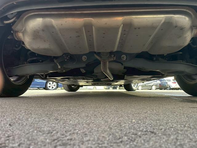 アクセラスポーツ １５Ｓ　禁煙／Ｉ－ＡＣＴＩＶＳＥＮＳＥ／８．８インチナビ／バックカメラ／ＥＴＣ／ＡＵＸ／ＵＳＢ／オートエアコン／クルコン／ＨＩＤ／スペアキー／２０２１年製タイヤ／ＢＳＭ／純正１６インチアルミ（32枚目）