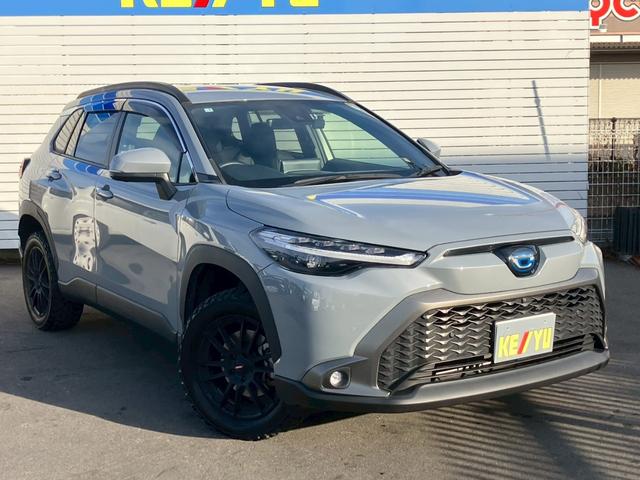 カローラクロス ハイブリッド　Ｚ　禁煙／トヨタセーフティセンス／８インチナビ／ＵＳＢ／オートエアコン／２０２２年製タイヤ／ルーフレール／電動シート／シートヒーター／ＬＥＤ／フォグ／記録簿／マット／バイザー／記録簿／保証書／ＥＴＣ／（6枚目）