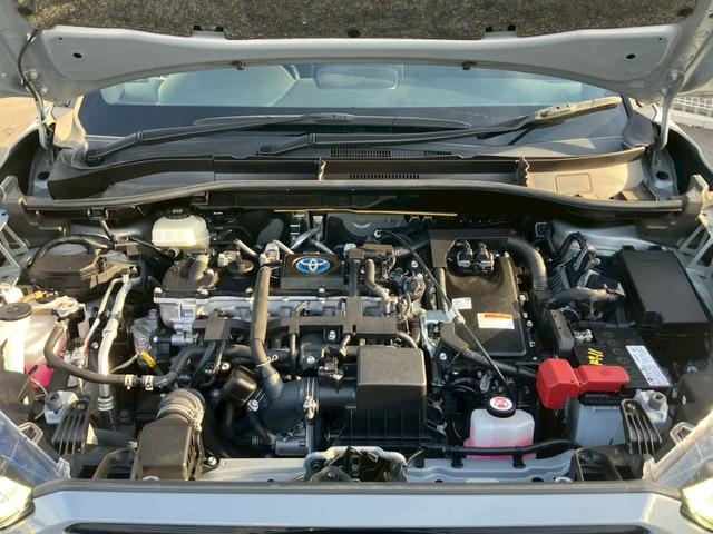 カローラクロス ハイブリッド　Ｚ　禁煙／トヨタセーフティセンス／８インチナビ／ＵＳＢ／オートエアコン／２０２２年製タイヤ／ルーフレール／電動シート／シートヒーター／ＬＥＤ／フォグ／記録簿／マット／バイザー／記録簿／保証書／ＥＴＣ／（37枚目）