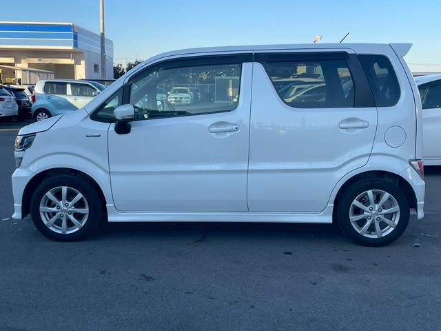 ワゴンＲ ハイブリッドＦＺ　禁煙／デュアルセンサーブレーキサポート／ナビＡＶＩＣ－ＲＺ５０２／フルセグＴＶ／ＢＬＵＥＴＯＯＴＨ／ＥＴＣ／２０２５年製タイヤ／シートヒーター／ＬＥＤ／盗難防止／スペアキー／記録簿／マット／バイザー（10枚目）