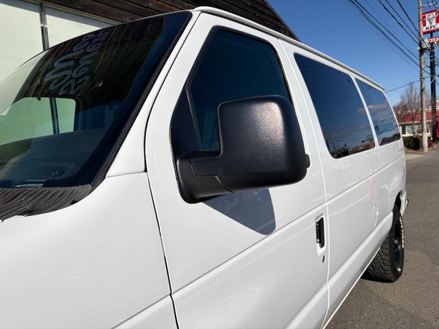 Ｅ－１５０ ベースグレード　ＸＬＴ　ベンチシート　走行証明書付　パナソニックナビ＆フリップダウンモニター　バックカメラ　ＥＴＣ（5枚目）