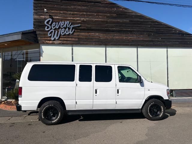 Ｅ－１５０ ベースグレード　ＸＬＴ　ベンチシート　走行証明書付　パナソニックナビ＆フリップダウンモニター　バックカメラ　ＥＴＣ（6枚目）