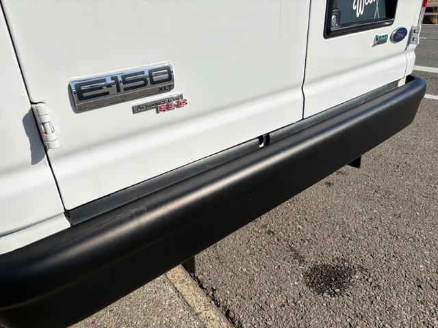 Ｅ－１５０ ベースグレード　ＸＬＴ　ベンチシート　走行証明書付　パナソニックナビ＆フリップダウンモニター　バックカメラ　ＥＴＣ（8枚目）