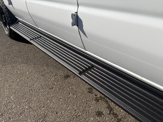 Ｅ－１５０ ベースグレード　ＸＬＴ　ベンチシート　走行証明書付　パナソニックナビ＆フリップダウンモニター　バックカメラ　ＥＴＣ（9枚目）