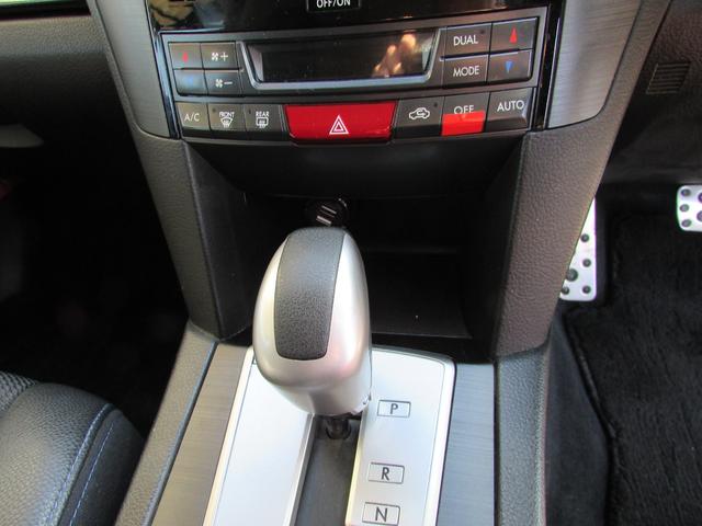 レガシィツーリングワゴン ２．０ＧＴ　ＤＩＴアイサイト　ワンオーナー　純正ナビ　フルセグ　バックモニター　ＥＴＣ　１８インチアルミ（16枚目）