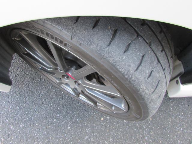 レガシィツーリングワゴン ２．０ＧＴ　ＤＩＴアイサイト　ワンオーナー　純正ナビ　フルセグ　バックモニター　ＥＴＣ　１８インチアルミ（23枚目）