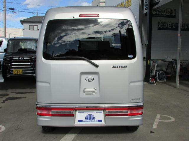 アトレーワゴン カスタムターボＲ　．ワンオーナー　純正オーディオ　キーレス　両側スライドドア　社外アルミ付きスタットレスタイヤ（3枚目）