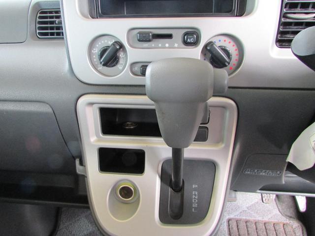 アトレーワゴン カスタムターボＲ　．ワンオーナー　純正オーディオ　キーレス　両側スライドドア　社外アルミ付きスタットレスタイヤ（11枚目）