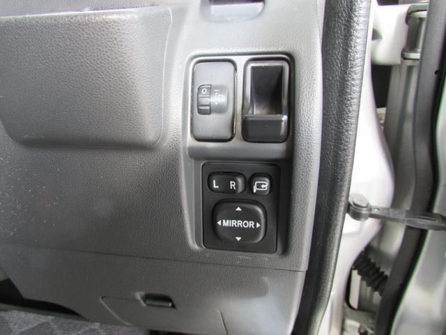 アトレーワゴン カスタムターボＲ　．ワンオーナー　純正オーディオ　キーレス　両側スライドドア　社外アルミ付きスタットレスタイヤ（16枚目）