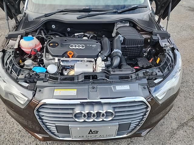 Ａ１スポーツバック １．４ＴＦＳＩ　スポーツＰＫＧ　純正ナビ　ＴＶ　キセノンヘッドライト　スマートキー　プッシュスタート　ＥＴＣ　コントラストルーフ（17枚目）