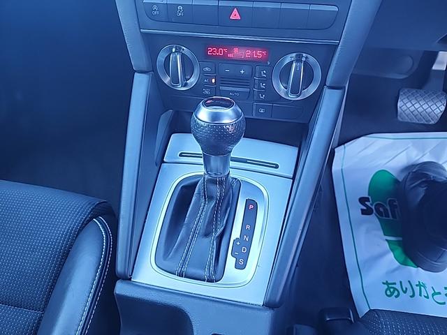 Ａ３ スポーツバック１．４ＴＦＳＩ　スポーツバック１．４ＴＦＳＩ　Ｓラインパッケージ　純正１７インチホイール　Ｓラインバンパー　Ｓライン専用シートナビＴＶ　Ｂカメラ　２０１２年モデル！（11枚目）