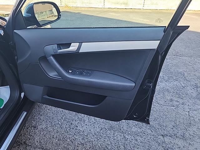 Ａ３ スポーツバック１．４ＴＦＳＩ　スポーツバック１．４ＴＦＳＩ　Ｓラインパッケージ　純正１７インチホイール　Ｓラインバンパー　Ｓライン専用シートナビＴＶ　Ｂカメラ　２０１２年モデル！（28枚目）