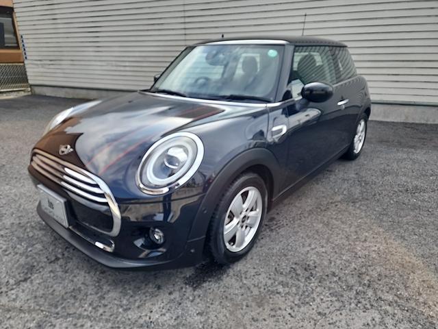 ＭＩＮＩ クーパー　純正ナビ　バックカメラ　ＬＥＤヘッドライト　ユニオンジャックテール　コーナーセンサー　アイドリングストップ　フォグランプ　純正１５インチアルミ　純正ＥＴＣ　前後ドラレコ　走行１３０００キロ！（7枚目）