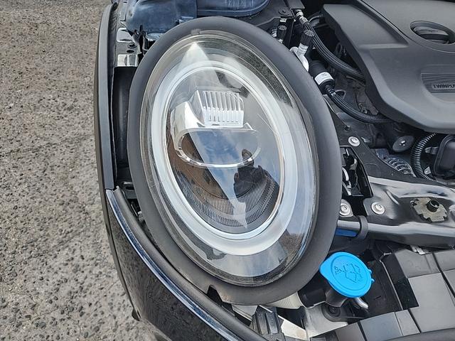 ＭＩＮＩ クーパー　純正ナビ　バックカメラ　ＬＥＤヘッドライト　ユニオンジャックテール　コーナーセンサー　アイドリングストップ　フォグランプ　純正１５インチアルミ　純正ＥＴＣ　前後ドラレコ　走行１３０００キロ！（24枚目）