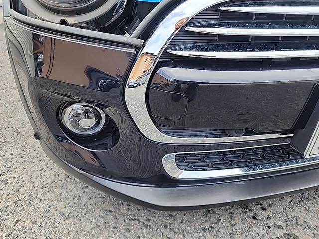 ＭＩＮＩ クーパー　純正ナビ　バックカメラ　ＬＥＤヘッドライト　ユニオンジャックテール　コーナーセンサー　アイドリングストップ　フォグランプ　純正１５インチアルミ　純正ＥＴＣ　前後ドラレコ　走行１３０００キロ！（25枚目）