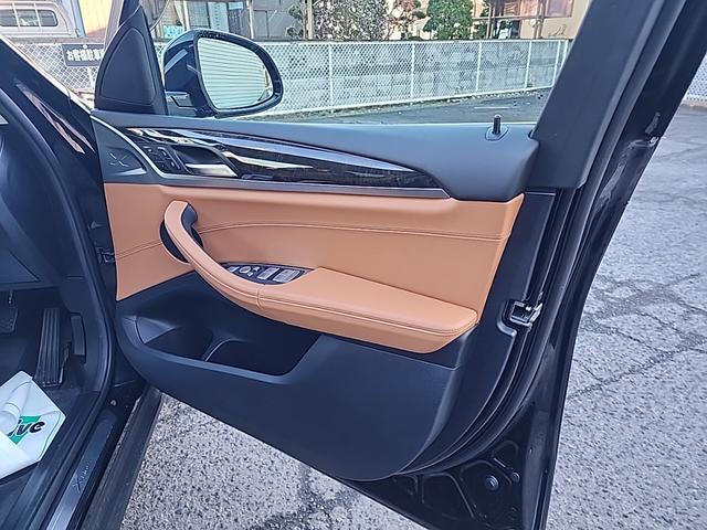 Ｘ３ ｘＤｒｉｖｅ　２０ｄ　Ｘライン　ハイラインパッケージ　ヘッドアップディスプレイ　ワイヤレス充電レザーシート　アクティブクルーズコントロール　ＬＥＤヘッドライト　全周囲カメラ　純正地デジ　電動トランク　コーティング済　純正１９アルミ　走行２２６００キロ（28枚目）