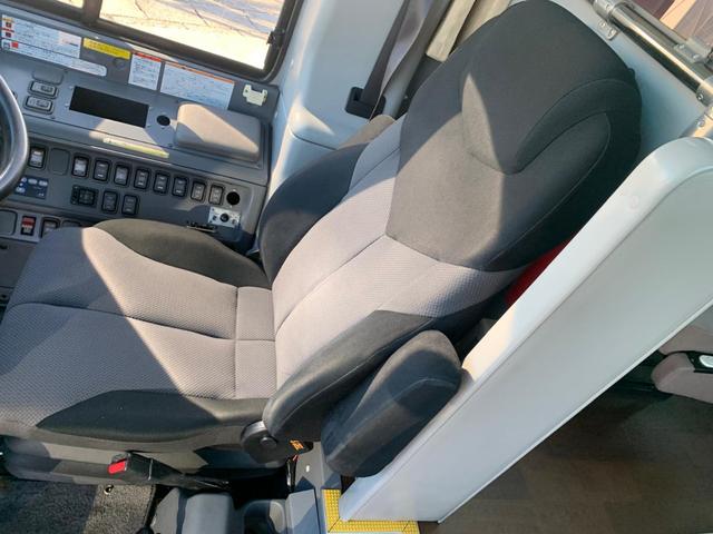 ガーラ 　ＬＫＧ－ＲＵ１ＥＳＢＪ　ＡＣ　ＰＳ　トイレ付　バックモニター　３５人乗り　（ＣＥ－ＢＡ－１２３）（11枚目）