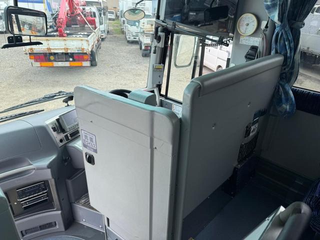 ガーラ 　ＬＫＧ－ＲＵ１ＥＳＢＪ　ＡＣ　ＰＳ　エアバッグ　トイレ付　３０人乗り　（ＣＦ－ＡＤ－７８）（30枚目）