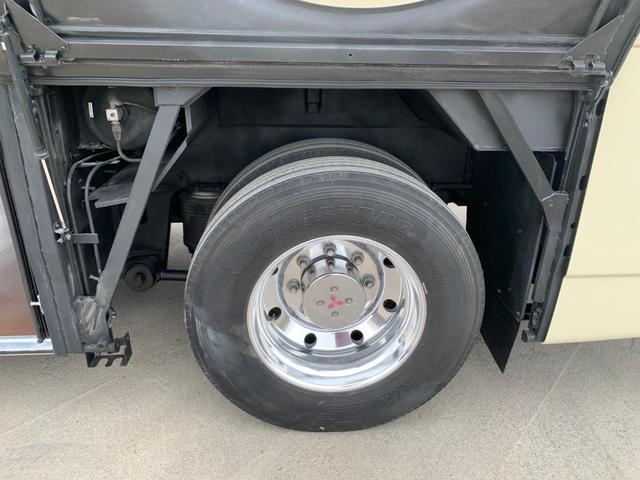 エアロエース 　ＰＤＧ－ＭＭ９６ＦＨ　ＡＣ　ＰＳ　バックカメラ　貫通トランク　Ｔ字ガラス　フリップダウンモニター　アルミホイール　２９人乗り　回転サロン　実走行　（ＣＦ－ＡＪ－４４）（64枚目）