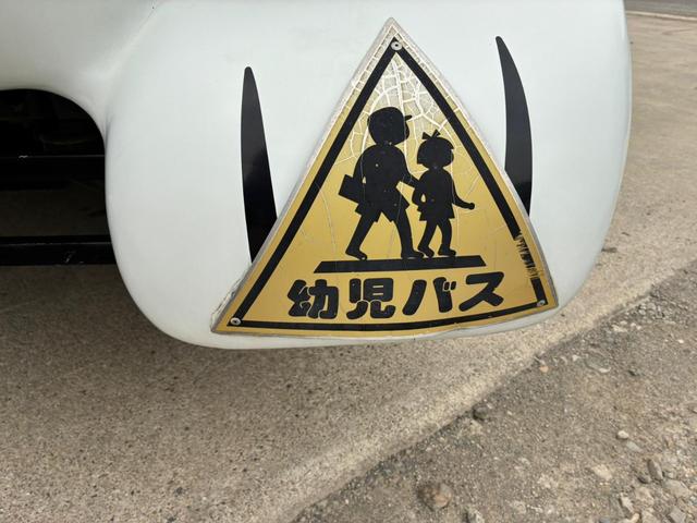 シビリアンバス 　ＵＤ－ＤＨＷ４１　ＡＣ　ＰＳ　乗車定員　３＋５１／１．５人　（ＣＦ－ＡＫ－６４）（6枚目）