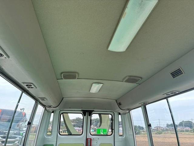 シビリアンバス 　ＵＤ－ＤＨＷ４１　ＡＣ　ＰＳ　乗車定員　３＋５１／１．５人　（ＣＦ－ＡＫ－６４）（27枚目）