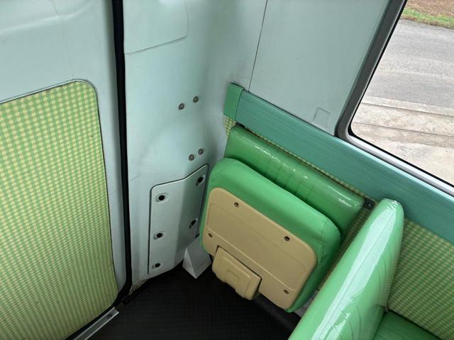 シビリアンバス 　ＵＤ－ＤＨＷ４１　ＡＣ　ＰＳ　乗車定員　３＋５１／１．５人　（ＣＦ－ＡＫ－６４）（48枚目）