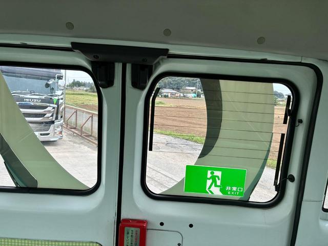 シビリアンバス 　ＵＤ－ＤＨＷ４１　ＡＣ　ＰＳ　乗車定員　３＋５１／１．５人　（ＣＦ－ＡＫ－６４）（51枚目）