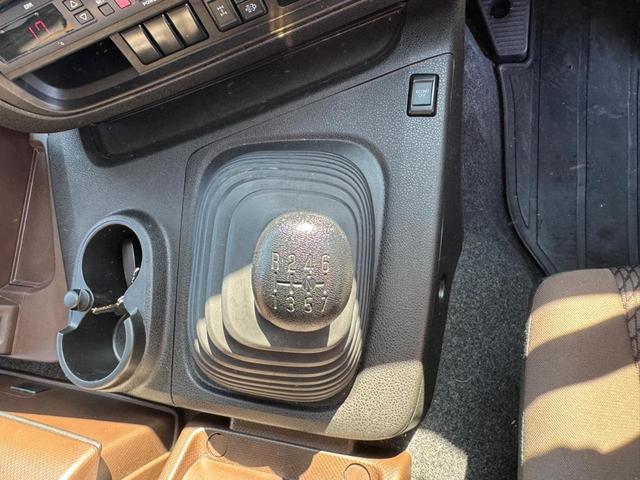 ギガ 　２ＰＧ－ＣＸＹ７７ＤＪ　ＡＣ　ＰＳ　ＰＷ　エアバッグ　ベッド付き　バックカメラ　（ＲＯＣ－１）（9枚目）