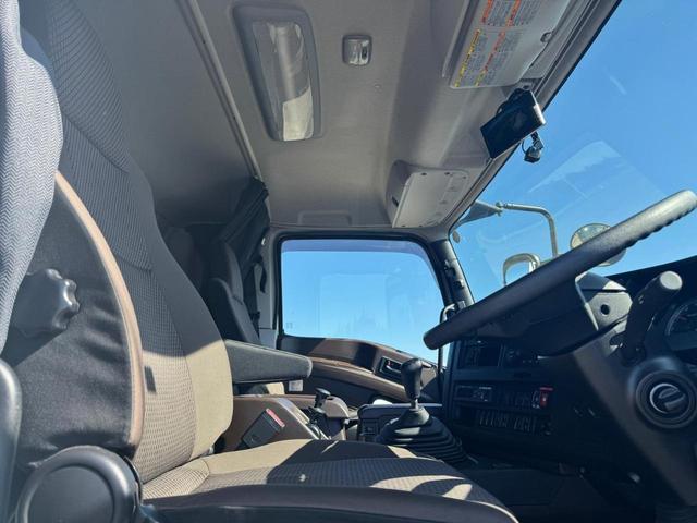 ギガ 　２ＰＧ－ＣＸＹ７７ＤＪ　ＡＣ　ＰＳ　ＰＷ　エアバッグ　ベッド付き　バックカメラ　（ＲＯＣ－１）（14枚目）