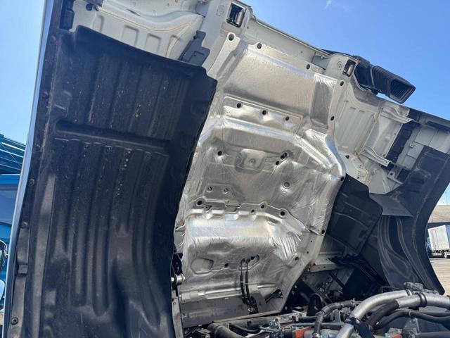 ギガ 　２ＰＧ－ＣＸＹ７７ＤＪ　ＡＣ　ＰＳ　ＰＷ　エアバッグ　ベッド付き　バックカメラ　（ＲＯＣ－１）（37枚目）