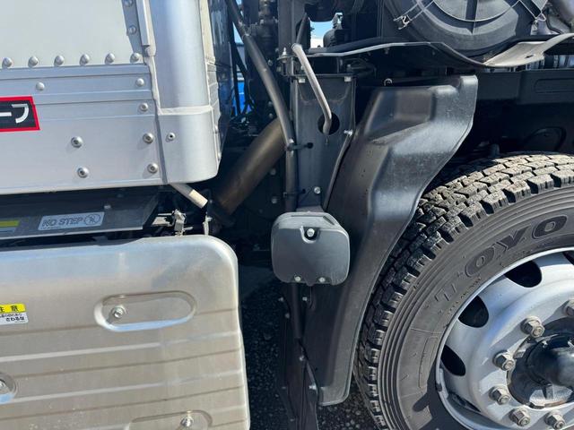 ギガ 　２ＰＧ－ＣＸＹ７７ＤＪ　ＡＣ　ＰＳ　ＰＷ　エアバッグ　ベッド付き　バックカメラ　（ＲＯＣ－１）（72枚目）