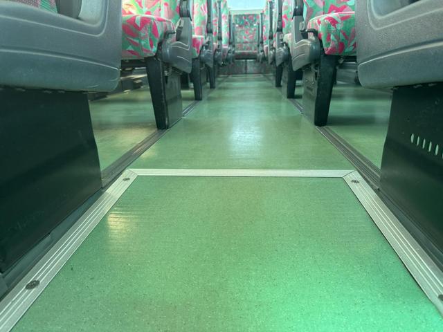 セレガ BDG-RU8JHAA AC PS 29人乗り フリップダウンモニター 2個付き TV カラオケ テーブル付き アルミホイール 冷凍庫 ポット付き (CF-BA-91)(21枚目)