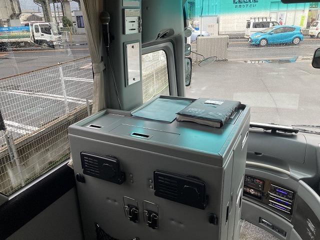 セレガ 日野 中型観光バス 29人(69枚目)