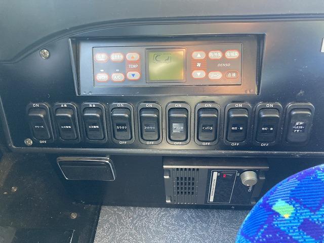 エアロエース 　三菱　中型　観光バス　２９人（20枚目）