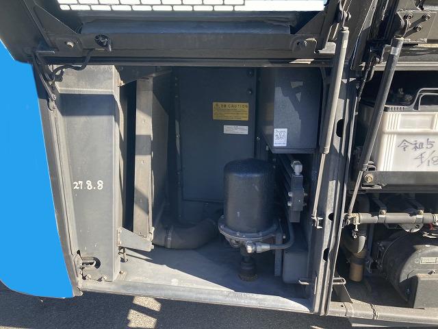 エアロエース 　三菱　中型　観光バス　２９人（56枚目）