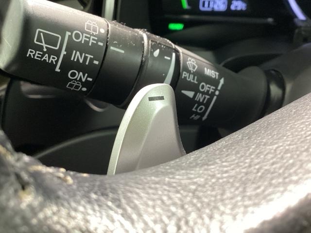 シャトル ハイブリッドＸホンダセンシング　純正メモリーナビ　ドラレコ　ＥＴＣ　ホンダセンシング　シートヒーター　バックカメラ　フルセグ　オートクルーズコントロール　ＤＶＤ再生　アイドリングストップ　衝突防止システム　ＬＥＤヘッドランプ　ＡＢＳ（28枚目）