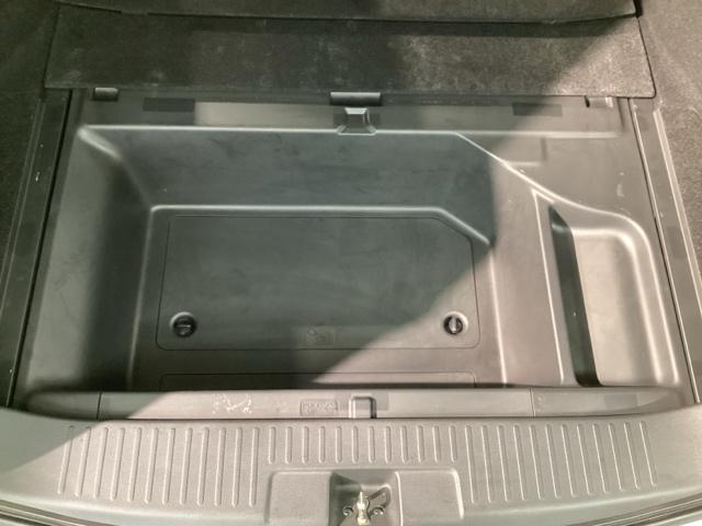 シャトル ハイブリッドＸホンダセンシング　純正メモリーナビ　ドラレコ　ＥＴＣ　ホンダセンシング　シートヒーター　バックカメラ　フルセグ　オートクルーズコントロール　ＤＶＤ再生　アイドリングストップ　衝突防止システム　ＬＥＤヘッドランプ　ＡＢＳ（54枚目）